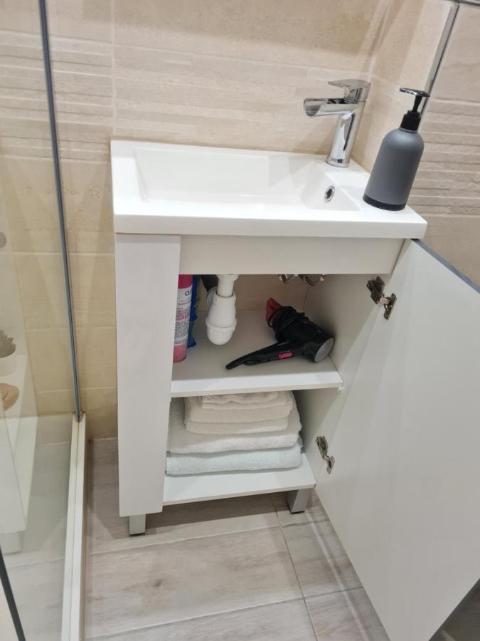 Appartement Vue Mer,Acces Direct Plage,Fibre,Clim,Parking Public Gratuit Ле-Баркарес Екстер'єр фото